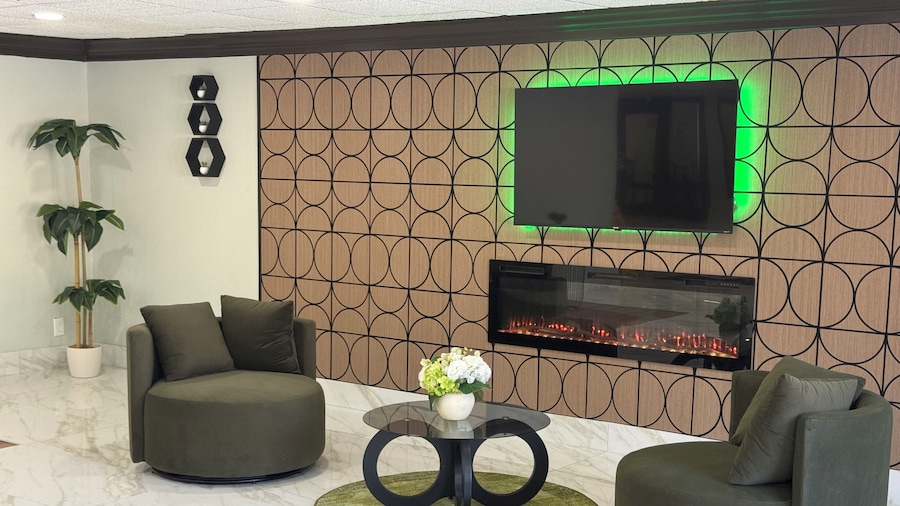 Wingate by Wyndham Livonia