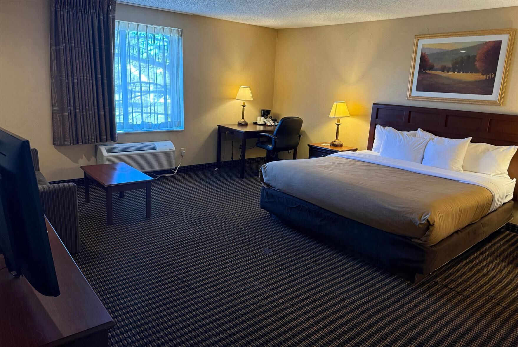 Soundproofing, iron/ironing board, free WiFi, bed sheets
