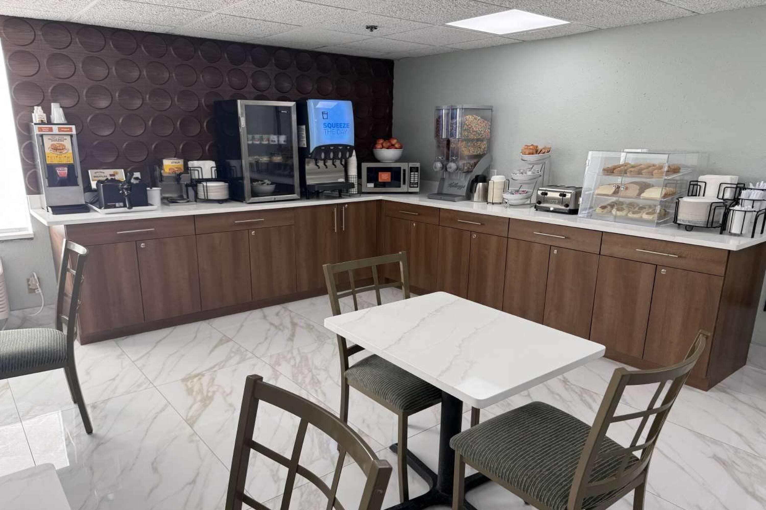 Free daily buffet breakfast