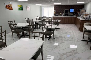 Free daily buffet breakfast