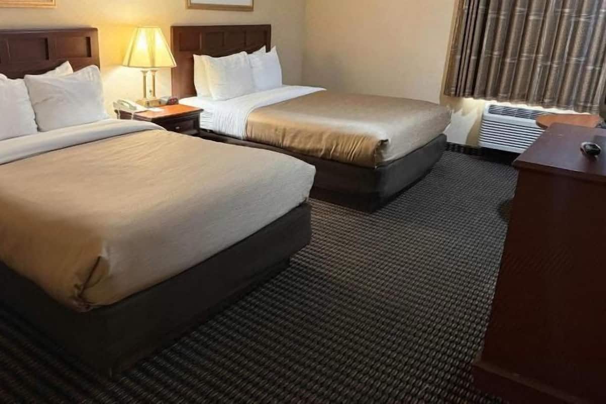Soundproofing, iron/ironing board, free WiFi, bed sheets