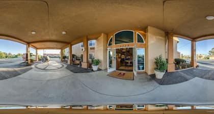 Clarion Hotel By Humboldt Bay