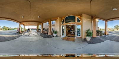 Clarion Hotel By Humboldt Bay