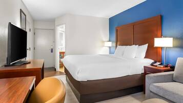 1 King Bed, Nonsmoking, Upgrade | Premium bedding, desk, laptop workspace, blackout curtains