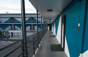 施設の正面