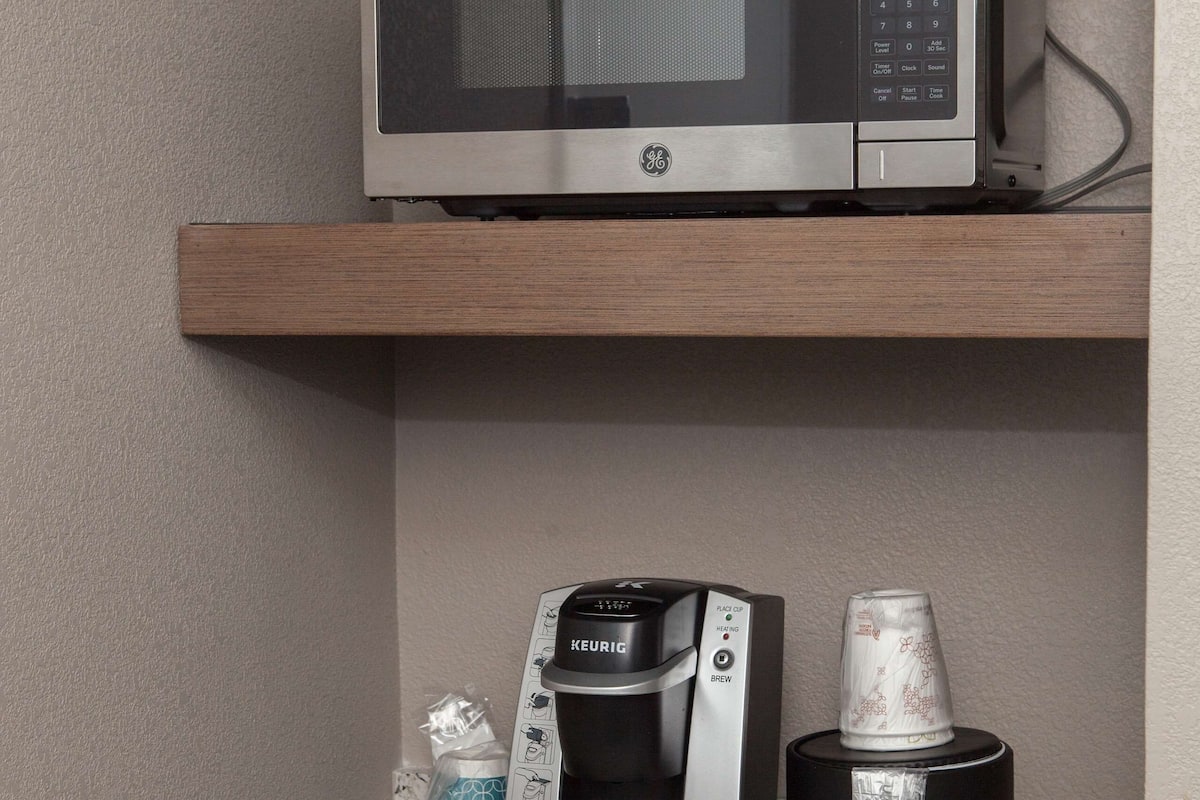 Caja de seguridad en la habitación, cortinas blackout y cunas gratuitas