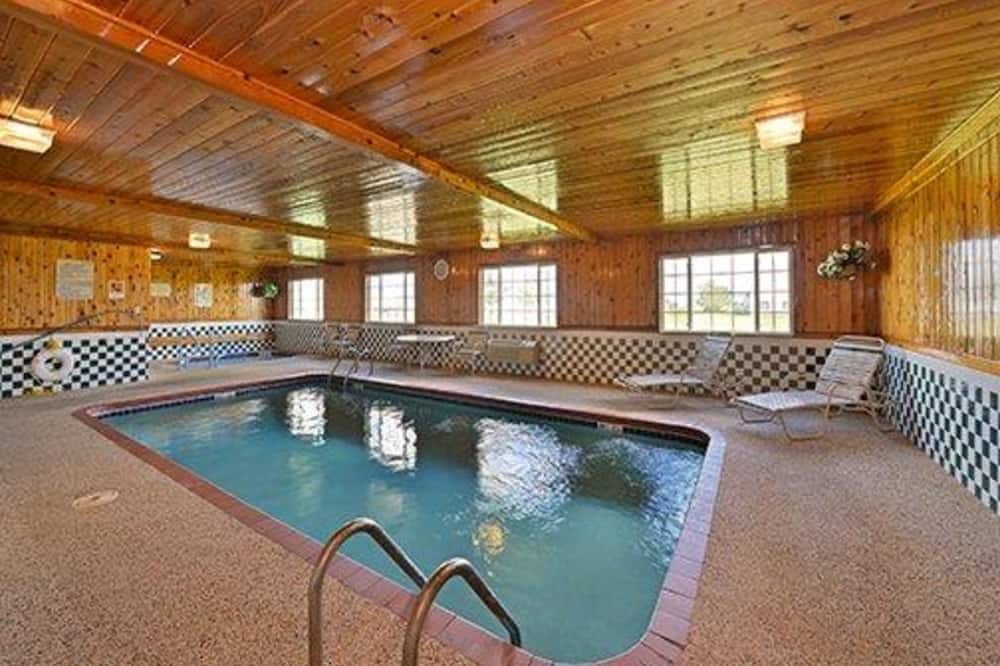 Quality Inn & Suites Grinnell near University