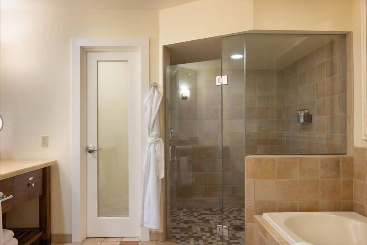 Baño | Artículos de higiene personal de diseño, secador de pelo y albornoces