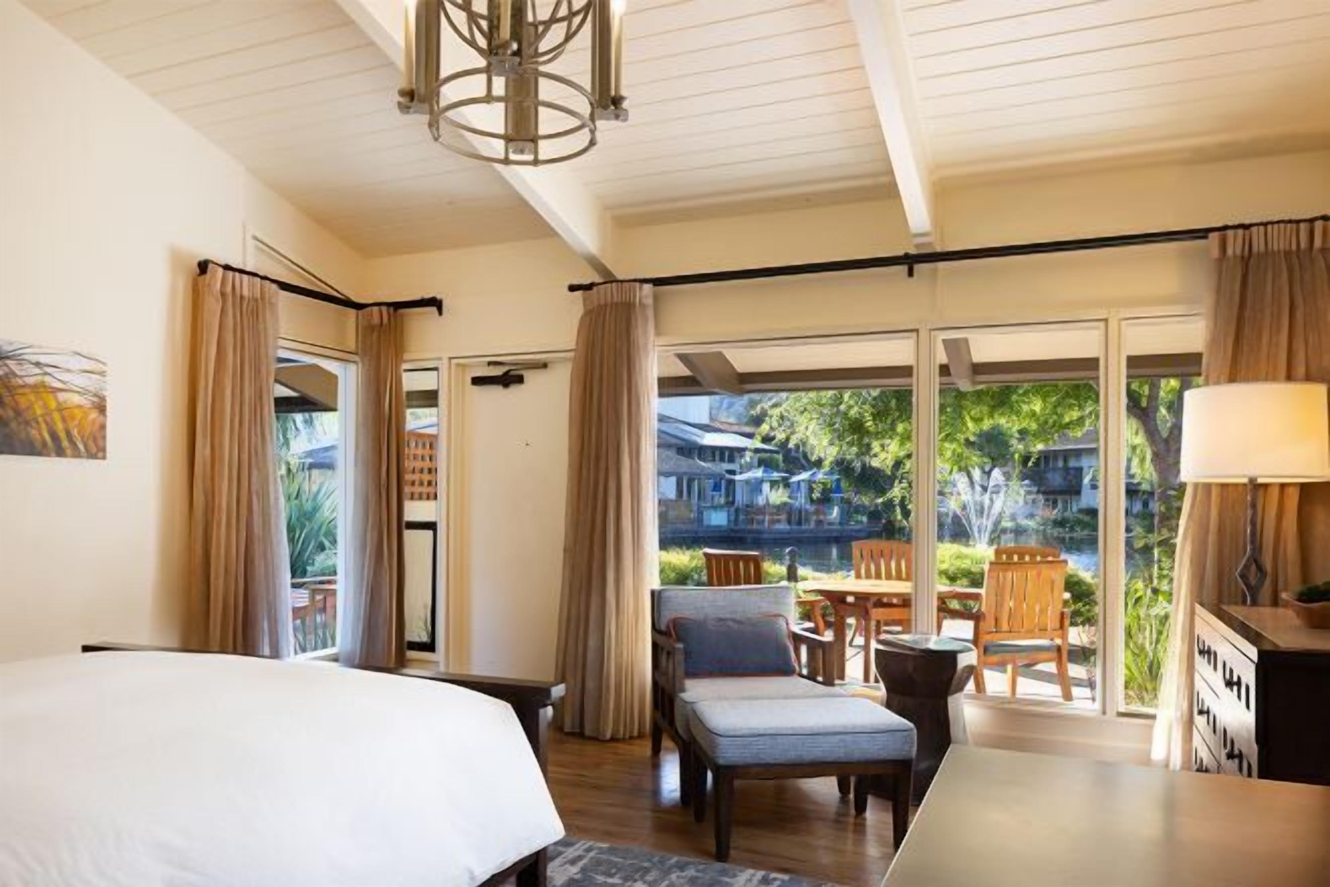 Premium bedding, pillow-top beds, in-room safe, desk