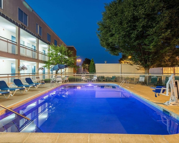 Pool - Quality Inn Newark - Wilmington (Newark)