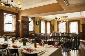 Dinner served - Kimpton Hotel Vintage Seattle by IHG (Seattle)