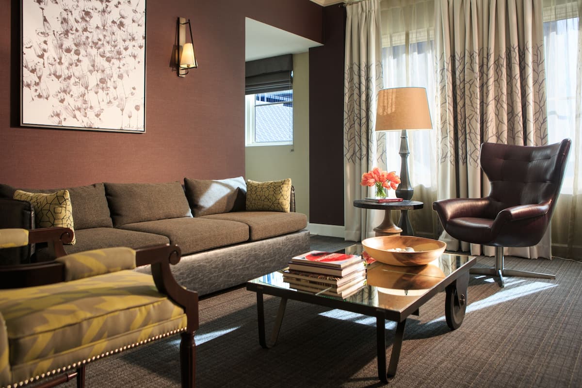 Luxury Suite | Frette Italian sheets, premium bedding, pillow-top beds, in-room safe