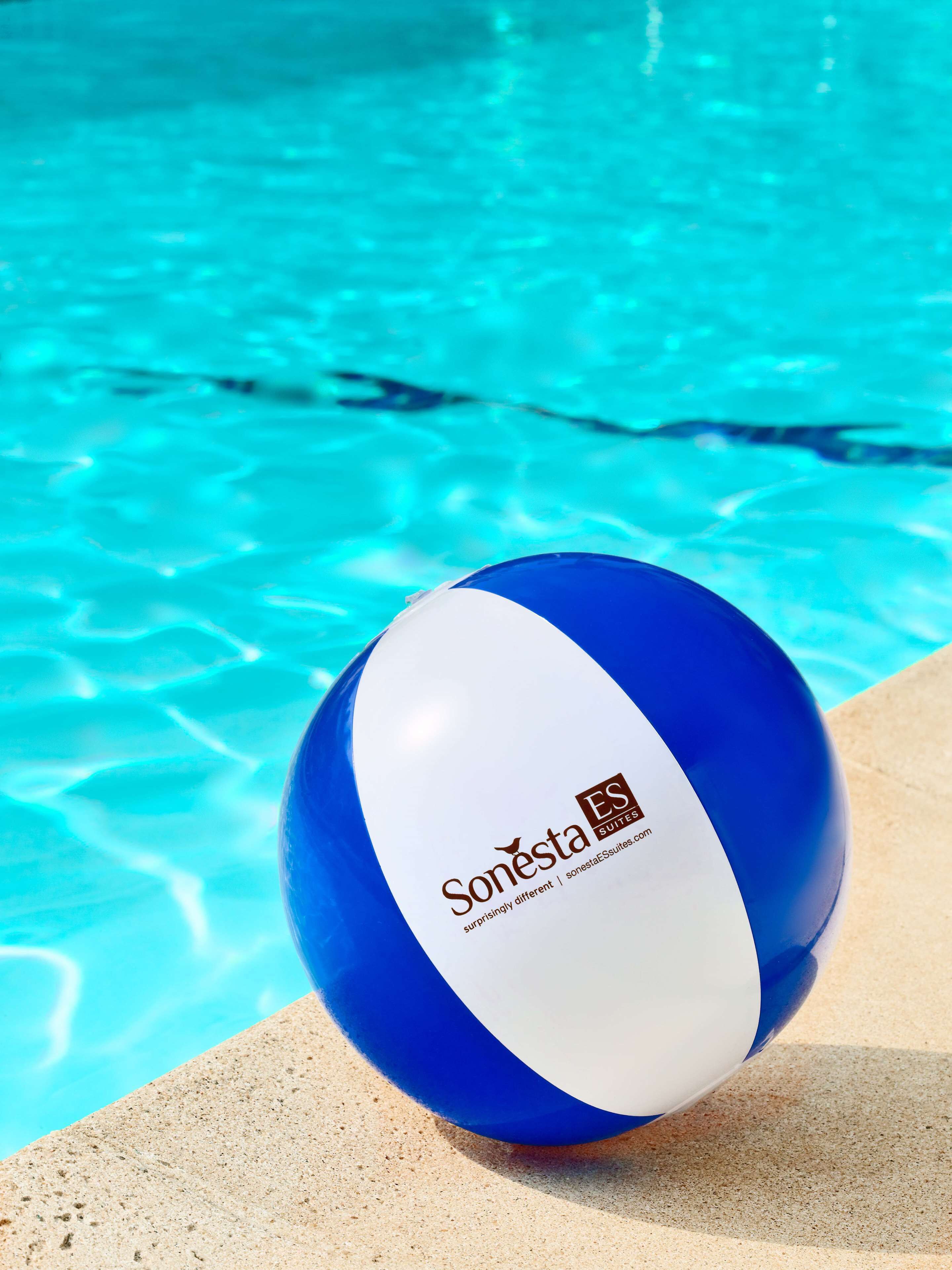 Outdoor pool, open 9:00 AM to 9:00 PM, sun loungers