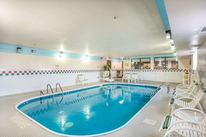 Piscine intérieure