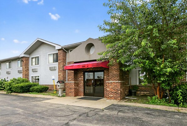 Exterior - Econo Lodge Princeton (Princeton)