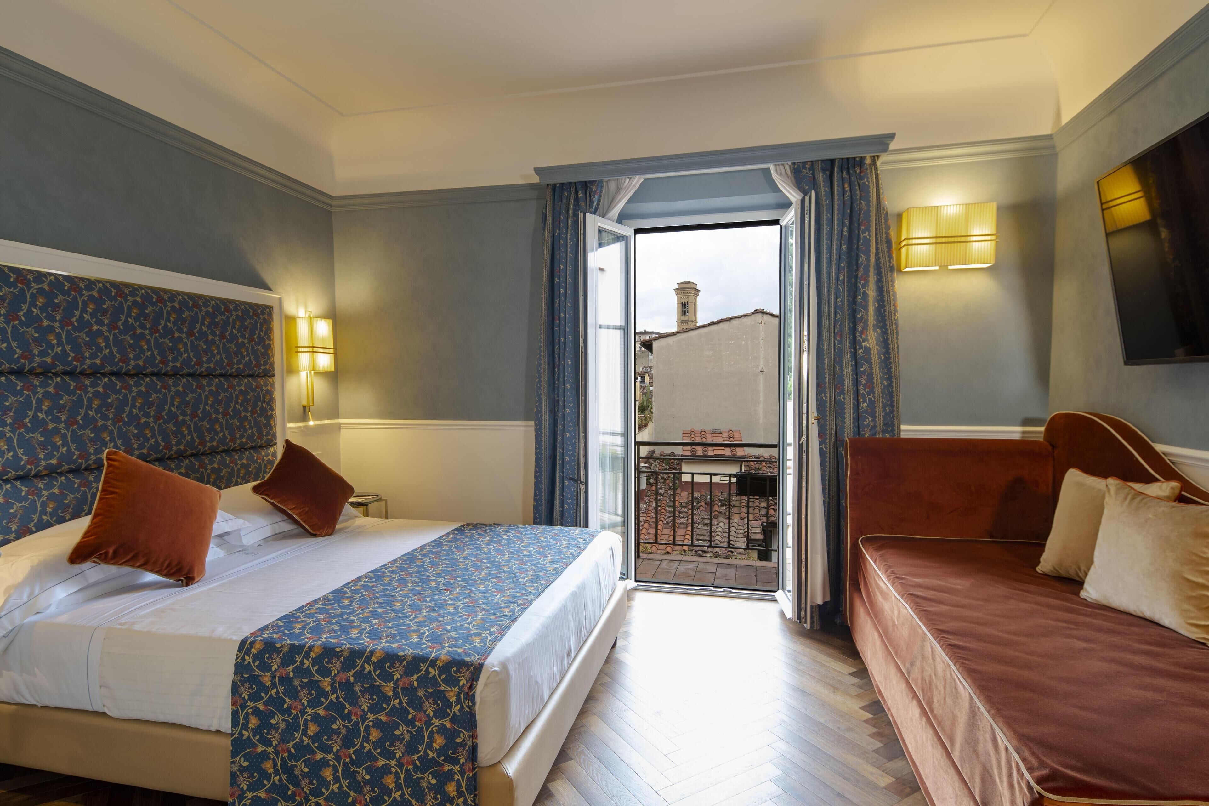 Allergikerbettwaren, Minibar, Zimmersafe, Schreibtisch