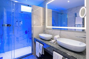 Eco-friendly toiletries, hair dryer, bidet, towels - Rivoli Boutique Hotel (Florence)