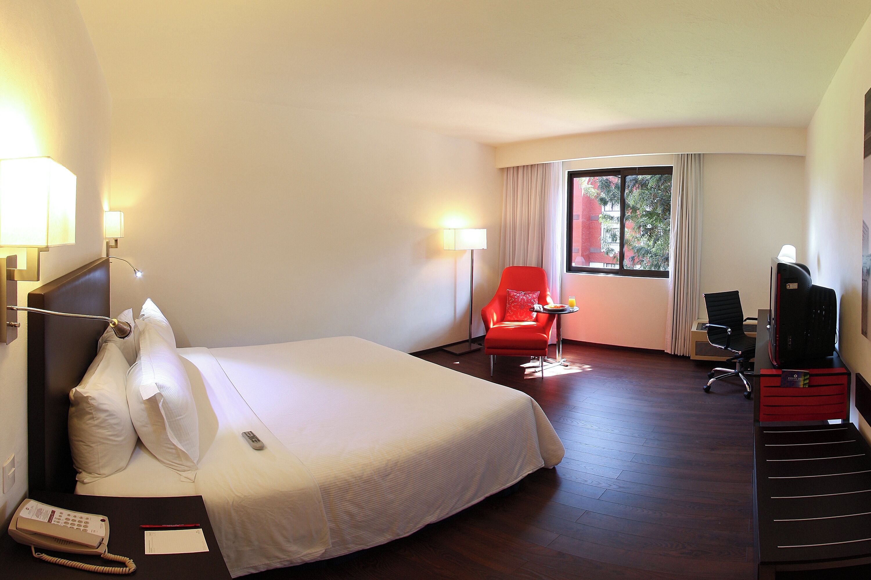 superior room, 1 king bed | premium bedding, in-room safe, desk, blackout curtains