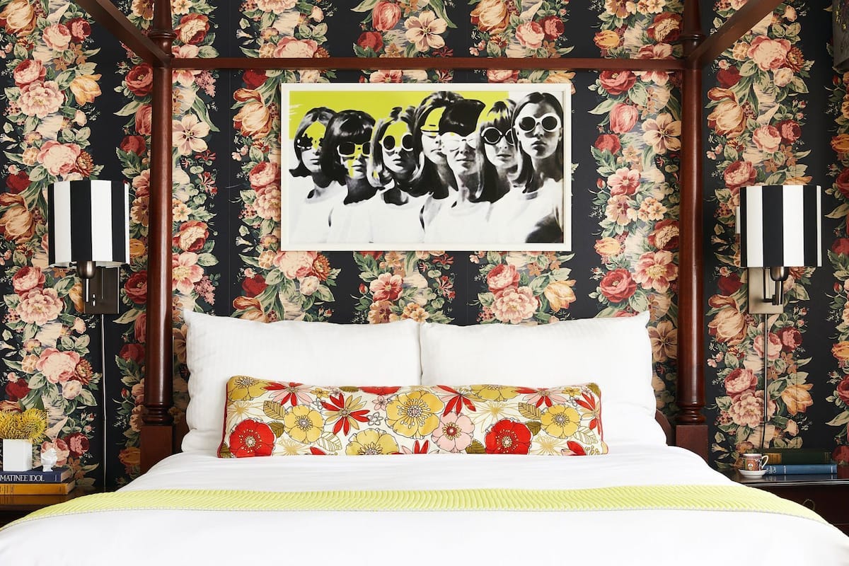 Egyptian cotton sheets, premium bedding, in-room safe