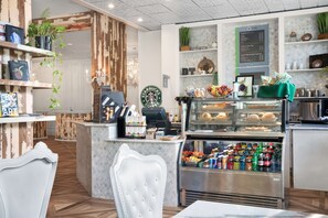Coffee shop - DoubleTree by Hilton Hotel Tallahassee (Tallahassee)