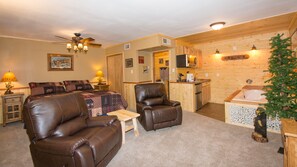 Lodge 8, Jetted Tub | Premium bedding, individually decorated, individually furnished