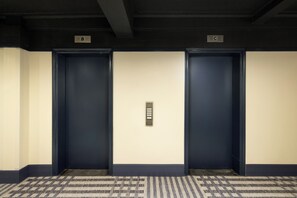 Elevator - Row NYC (New York)