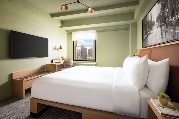 Hochwertige Bettwaren, Pillowtop-Betten, Zimmersafe, Schreibtisch