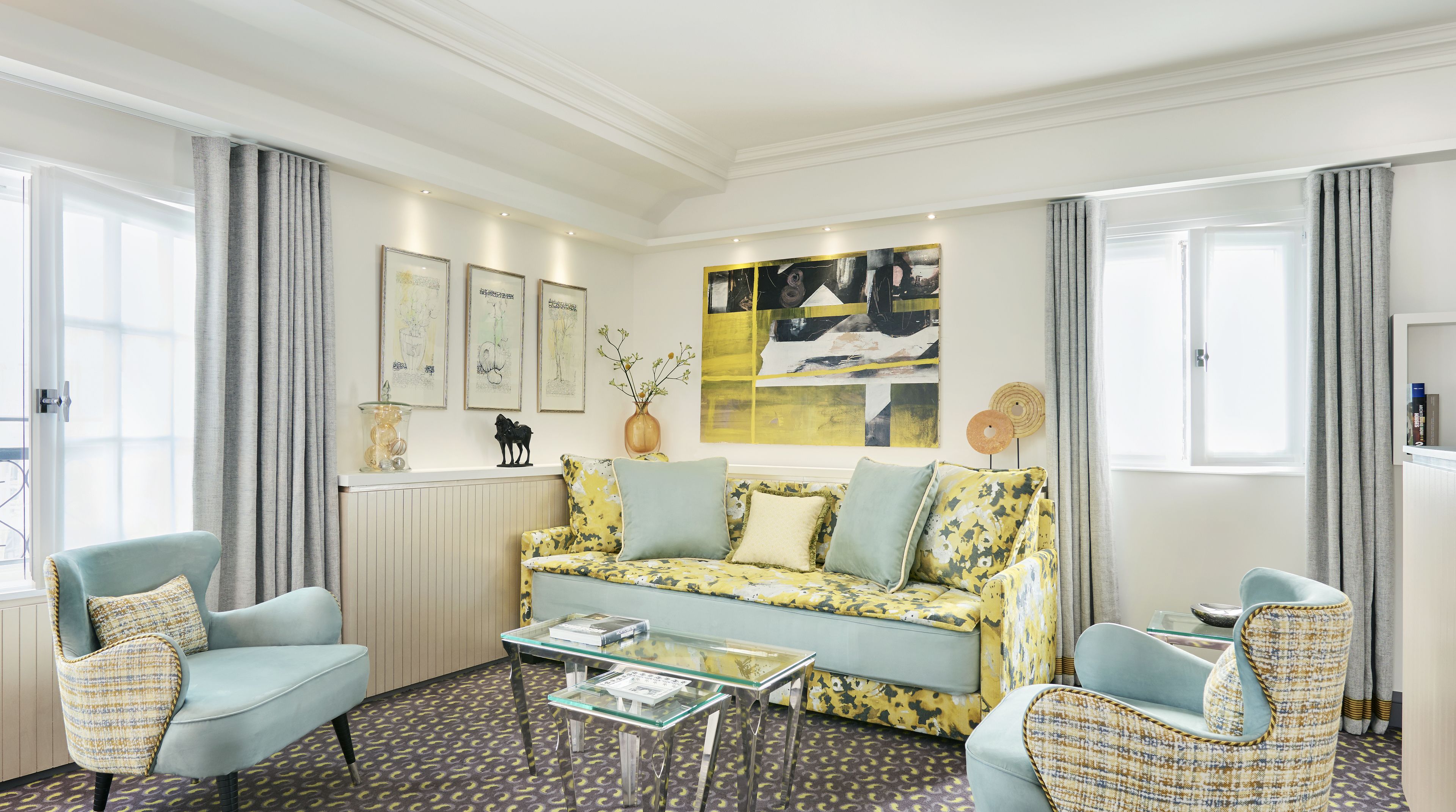 Svit Royal | Vardagsrum | 108-centimeters LED-tv med satellitkanaler, tv och surfplatta