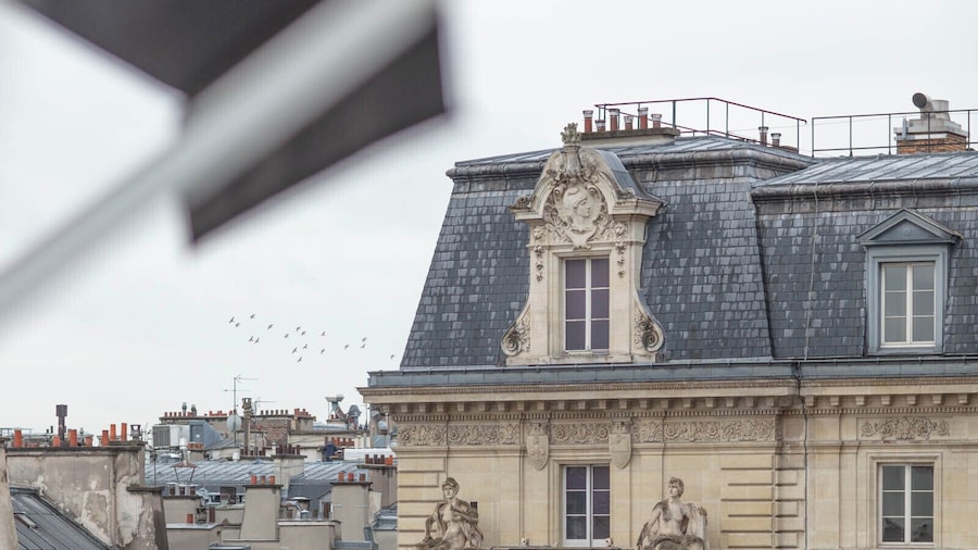 Le Burgundy Paris