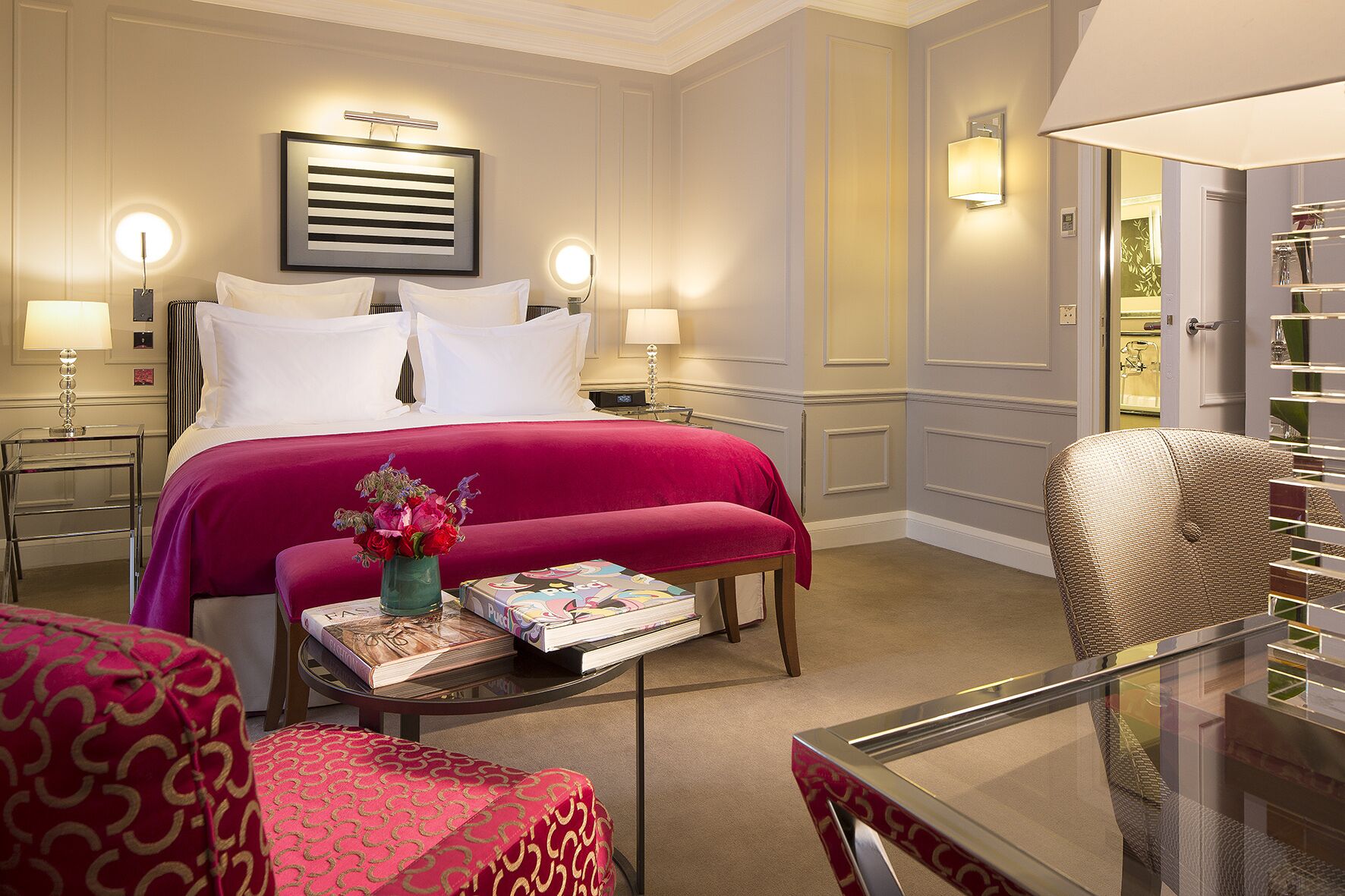 Deluxe Room | Premium bedding, minibar, in-room safe, desk