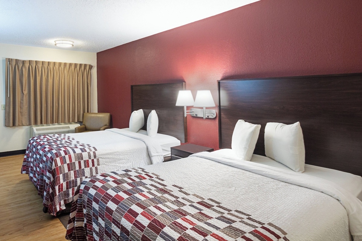 Sengetøy av topp kvalitet, blendingsgardiner og barnesenger (inkludert)