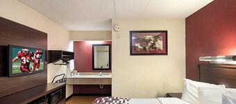 Red Roof Inn Cincinnati East - Beechmont