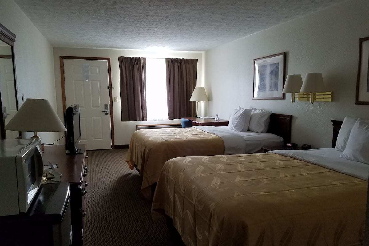 desk, iron/ironing board, rollaway beds, free wifi