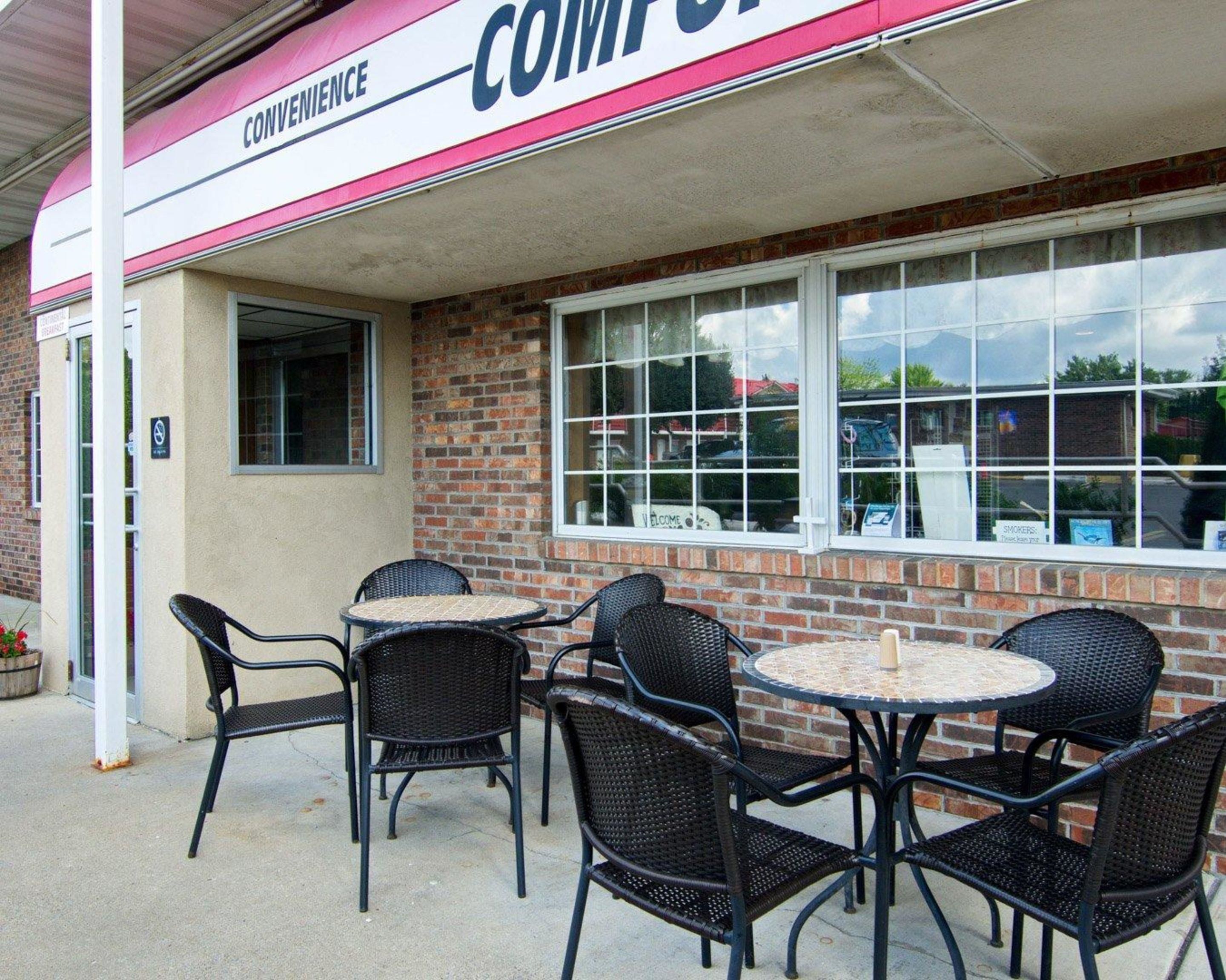 free continental breakfast