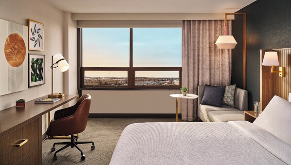 Cofres nos quartos, escrivaninha, espaço de trabalho para notebook