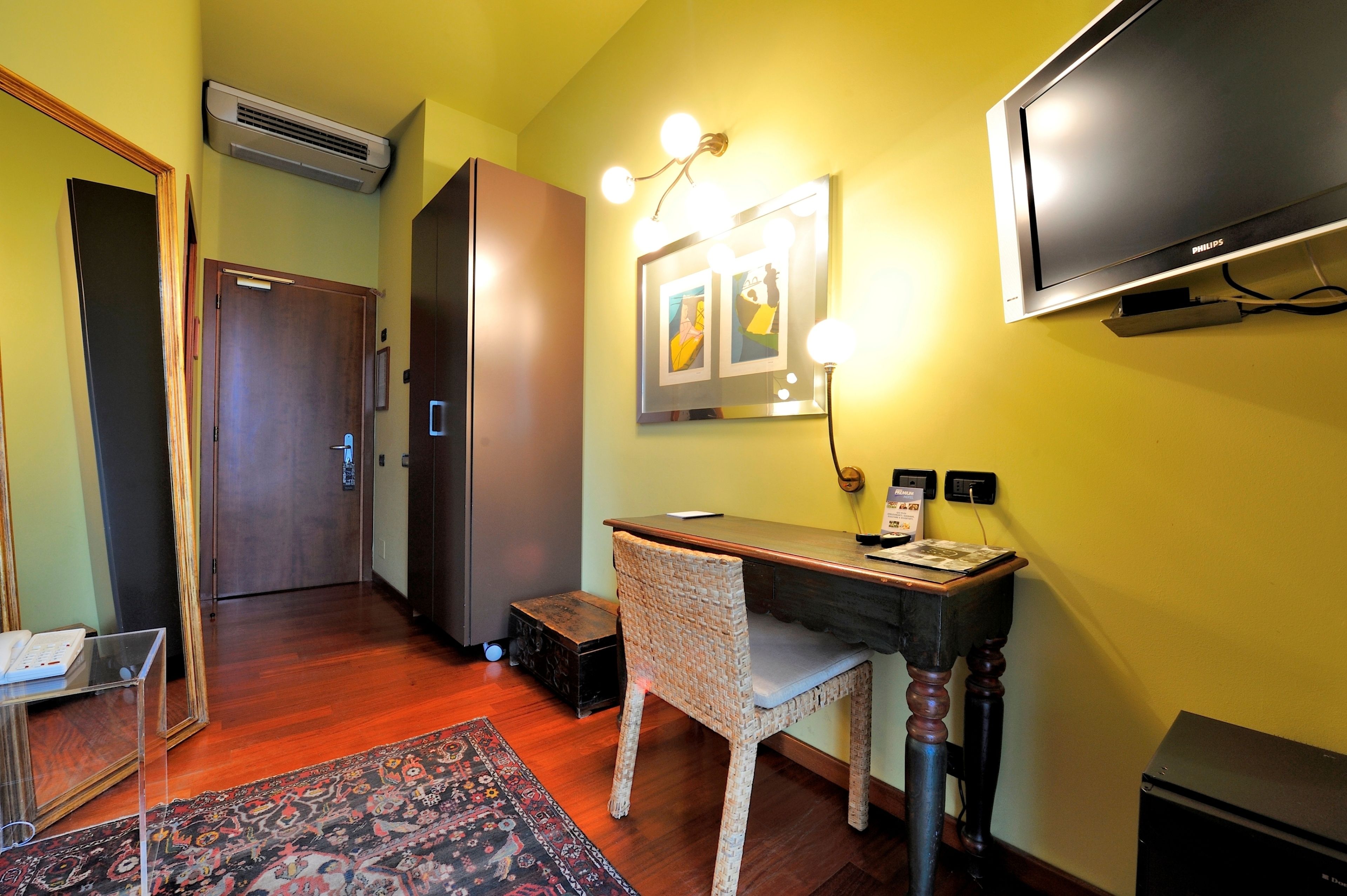 Photo - Art Hotel Boston