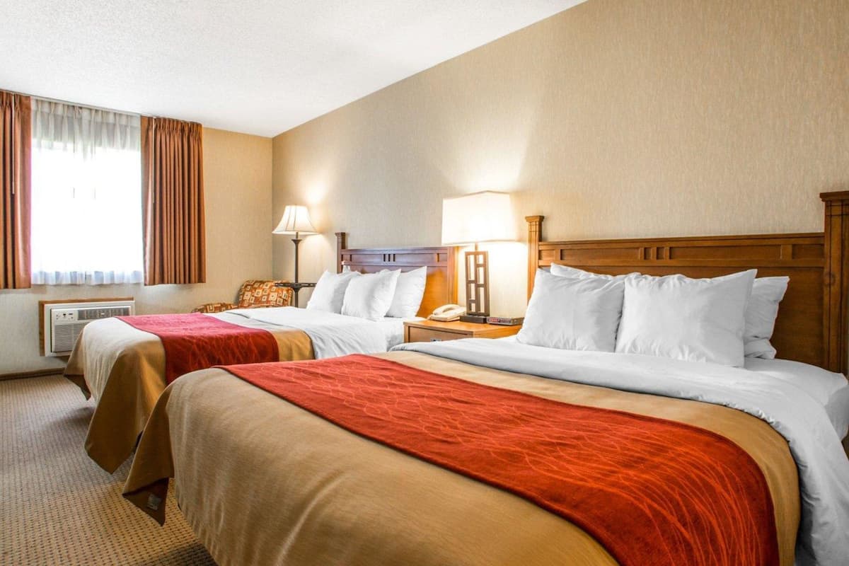 standard room, 2 queen beds, non smoking | iron/ironing board, free cots/infant beds, free wifi, bed sheets
