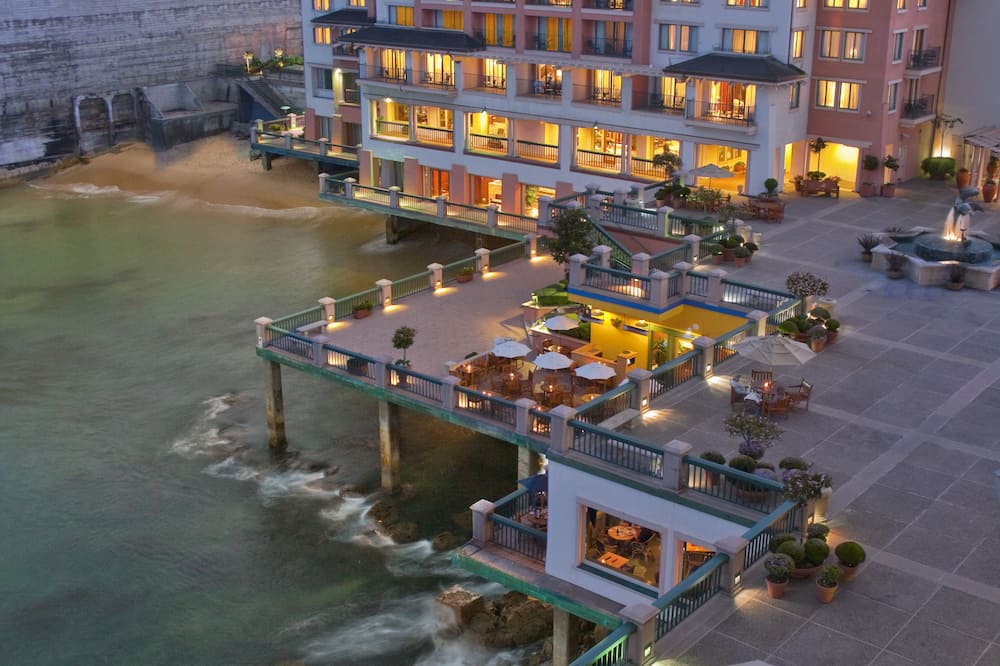 Monterey Plaza Hotel & Spa