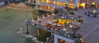 Monterey Plaza Hotel & Spa