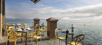 Monterey Plaza Hotel & Spa