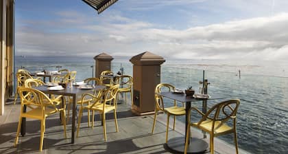 Monterey Plaza Hotel & Spa