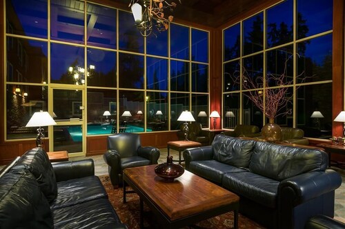 Olympic Lodge