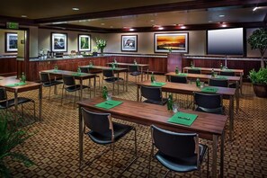 Meeting facility - Olympic Lodge (Port Angeles)