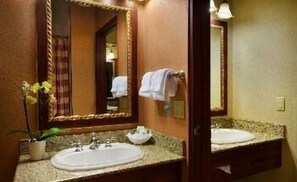 Bathroom sink - Olympic Lodge (Port Angeles)