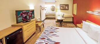 Red Roof Inn Utica