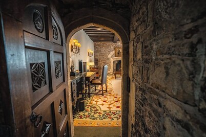 Thornbury Castle, Relais & Châteaux