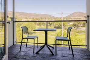 Suite, 1 Bedroom, Mountain View (1 Queen Bed) | Terrace/patio - Balcomo, a Ramada by Wyndham (Penticton)
