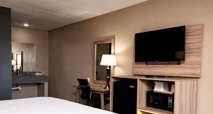 Days Inn by Wyndham Batesville AR