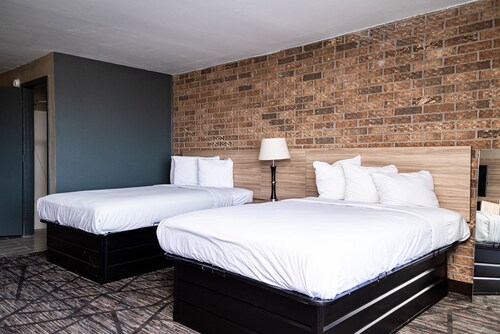 Days Inn by Wyndham Batesville AR