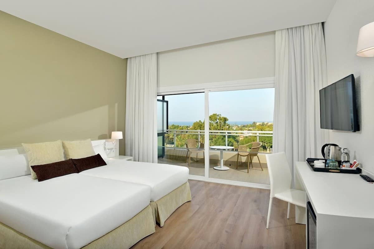 Schreibtisch, Bügeleisen/Bügelbrett, kostenloses WLAN, Bettwäsche